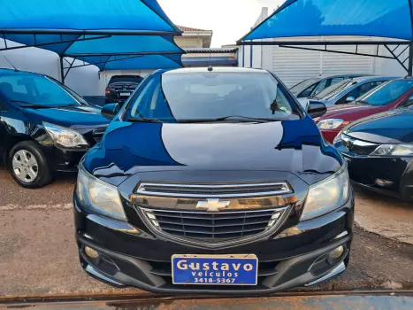 CHEVROLET Onix Hatch 1.4 4P FLEX LTZ, Foto 3