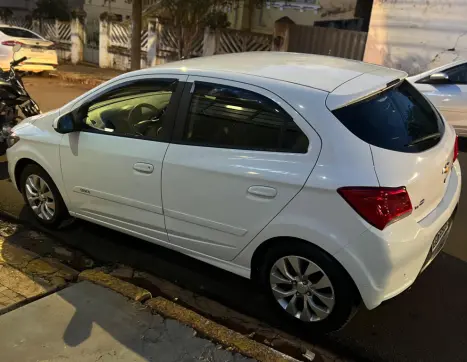 CHEVROLET Onix Hatch 1.4 4P FLEX LT, Foto 8