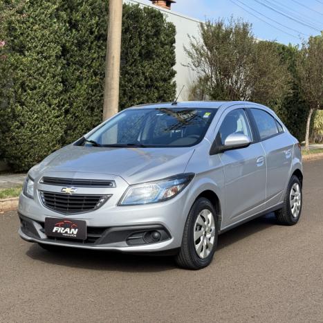 CHEVROLET Onix Hatch 1.4 4P FLEX LT, Foto 2