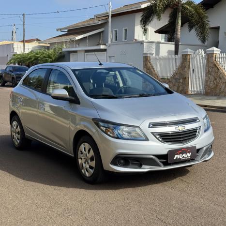 CHEVROLET Onix Hatch 1.4 4P FLEX LT, Foto 4
