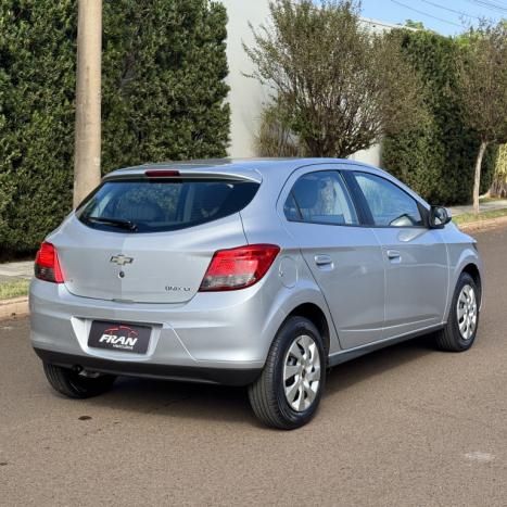 CHEVROLET Onix Hatch 1.4 4P FLEX LT, Foto 6