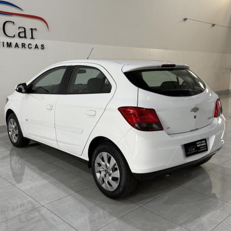 CHEVROLET Onix Hatch 1.4 4P FLEX LT, Foto 4