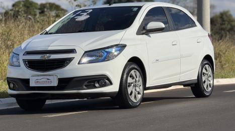 CHEVROLET Onix Hatch 1.4 4P FLEX LT, Foto 1
