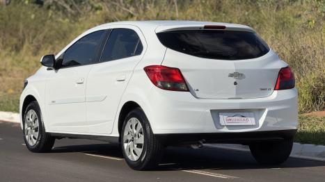 CHEVROLET Onix Hatch 1.4 4P FLEX LT, Foto 4