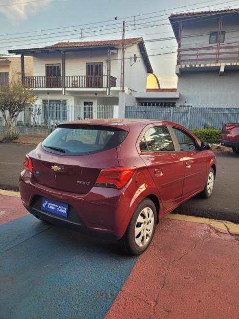 CHEVROLET Onix Hatch 1.4 4P FLEX LT, Foto 6