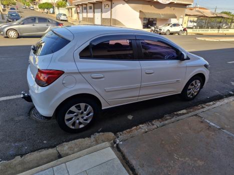 CHEVROLET Onix Hatch 1.4 4P FLEX LT, Foto 4
