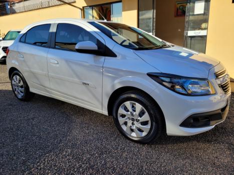 CHEVROLET Onix Hatch 1.4 4P FLEX LT, Foto 1