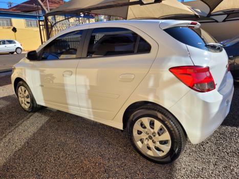 CHEVROLET Onix Hatch 1.4 4P FLEX LT, Foto 4