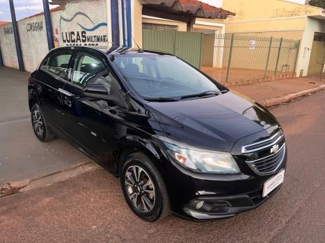 CHEVROLET Onix Hatch 1.4 4P FLEX LTZ, Foto 2