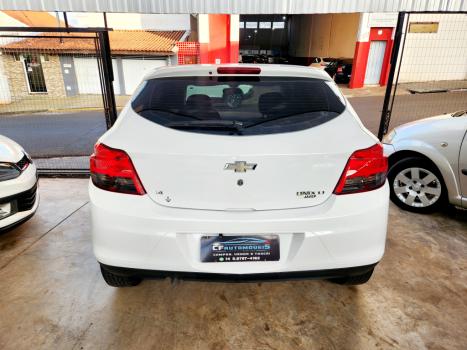 CHEVROLET Onix Hatch 1.4 4P FLEX LT, Foto 9