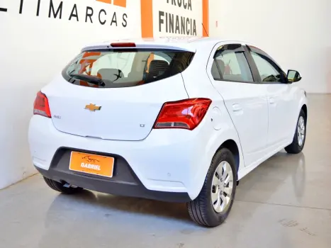 CHEVROLET Onix Hatch 1.0 4P FLEX LT, Foto 4