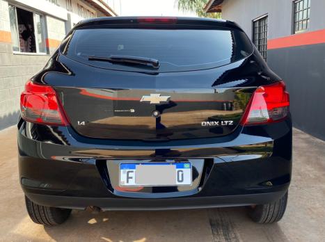 CHEVROLET Onix Hatch 1.4 4P FLEX LTZ, Foto 3