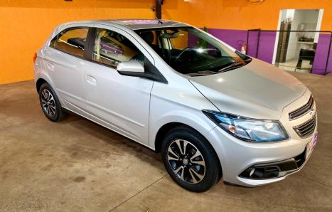CHEVROLET Onix Hatch 1.4 4P FLEX LTZ, Foto 4