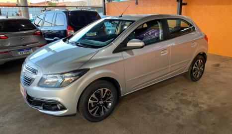 CHEVROLET Onix Hatch 1.4 4P FLEX LTZ, Foto 5