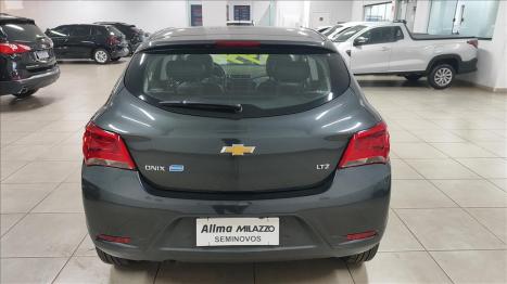 CHEVROLET Onix Hatch 1.4 4P FLEX LTZ AUTOMTICO, Foto 5