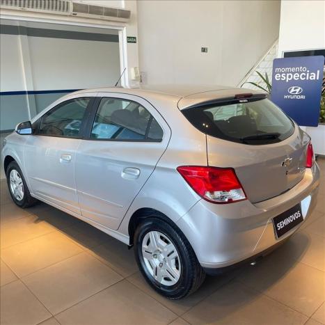 CHEVROLET Onix Hatch 1.0 4P FLEX LT, Foto 6
