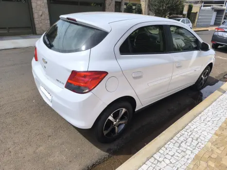 CHEVROLET Onix Hatch 1.4 4P FLEX LT, Foto 8