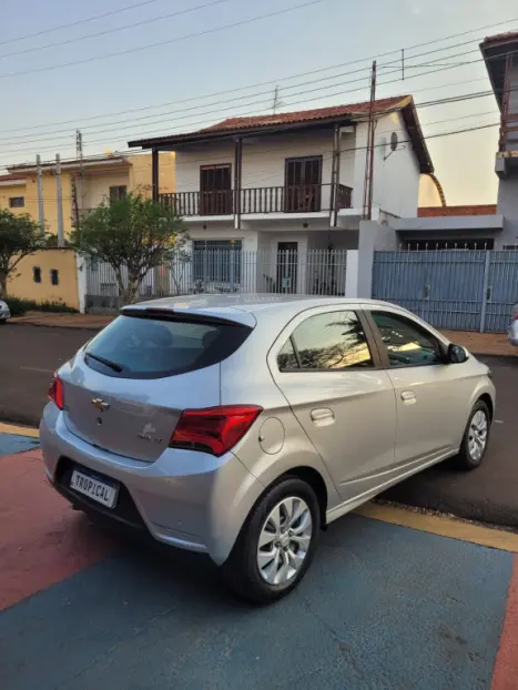 CHEVROLET Onix Hatch 1.4 4P FLEX LT AUTOMTICO, Foto 7