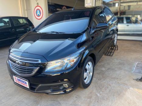 CHEVROLET Onix Hatch 1.4 4P FLEX LT, Foto 2