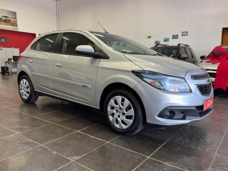 CHEVROLET Onix Hatch 1.4 4P FLEX LT, Foto 5