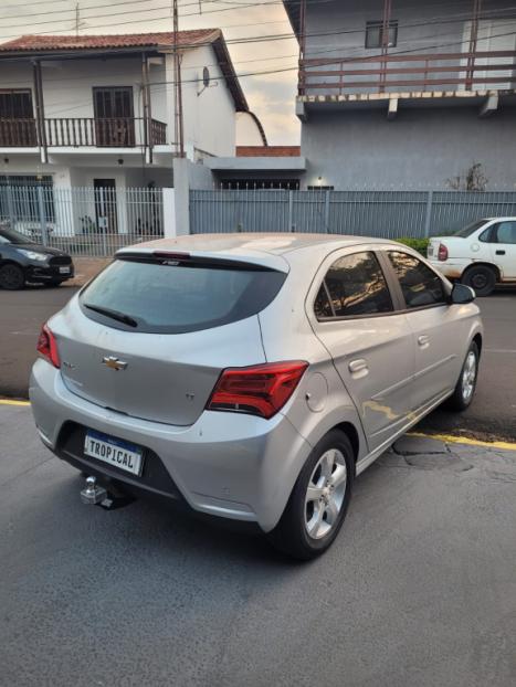 CHEVROLET Onix Hatch 1.4 4P FLEX LT, Foto 6