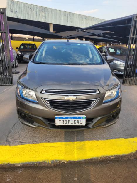 CHEVROLET Onix Hatch 1.4 4P FLEX LT, Foto 2