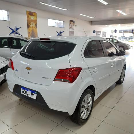 CHEVROLET Onix Sedan 1.0 4P FLEX LT, Foto 3