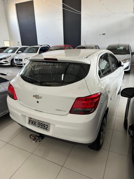 CHEVROLET Onix Sedan 1.0 4P FLEX LT, Foto 4