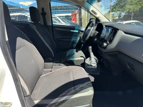 CHEVROLET S10 2.8 16V LS CABINE DUPLA 4X4 TURBO DIESEL, Foto 12