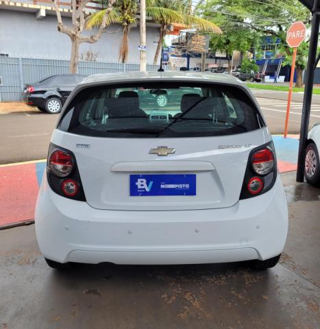 CHEVROLET Sonic Hatch 1.6 16V 4P LT FLEX, Foto 6