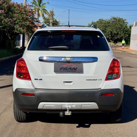 CHEVROLET Tracker 1.8 16V 4P FLEX LTZ AUTOMTICO, Foto 4