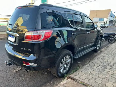 CHEVROLET Trailblazer 2.8 16V 4P LTZ 4X4 TURBO DIESEL AUTOMTICO, Foto 4