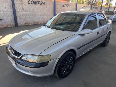 CHEVROLET Vectra Sedan 2.2 4P GLS, Foto 2