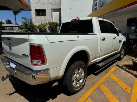 DODGE Ram 6.7 I6 24V 4P 2500 LARAMIE 4X4 TURBODIESEL  AUTOMTICO CABINE DUPLA, Foto 3