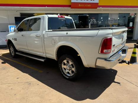 DODGE Ram 6.7 I6 24V 4P 2500 LARAMIE 4X4 TURBODIESEL  AUTOMTICO CABINE DUPLA, Foto 2