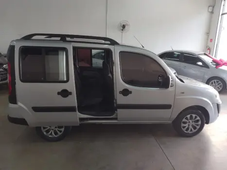 FIAT Doblo 1.8 16V 4P FLEX ESSENCE 7 LUGARES, Foto 3