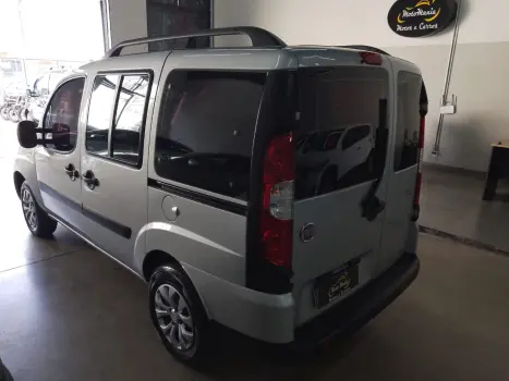 FIAT Doblo 1.8 16V 4P FLEX ESSENCE 7 LUGARES, Foto 6