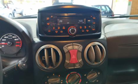 FIAT Doblo 1.8 16V 4P FLEX ADVENTURE 6 LUGARES, Foto 14