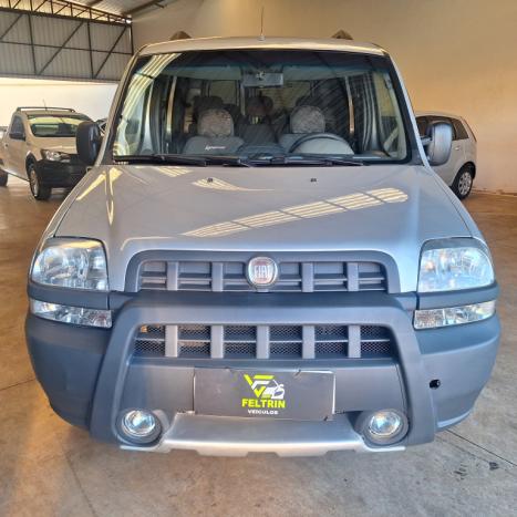 FIAT Doblo 1.8 4P FLEX ADVENTURE 6 LUGARES, Foto 4