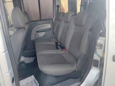 FIAT Doblo 1.8 4P FLEX ADVENTURE 6 LUGARES, Foto 6