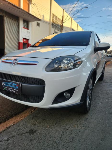 FIAT Palio 1.6 16V 4P FLEX SPORTING, Foto 2
