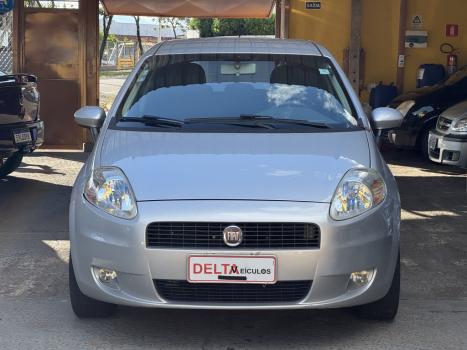 FIAT Punto 1.4 FLEX 4P, Foto 2