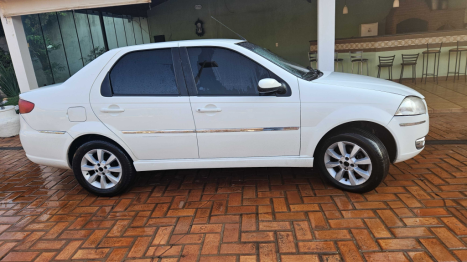 FIAT Siena 1.8 4P HLX FLEX, Foto 2