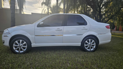 FIAT Siena 1.8 4P HLX FLEX, Foto 2