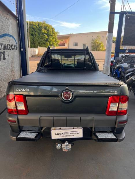 FIAT Strada 1.6 16V FLEX TREKING CABINE SIMPLES, Foto 3