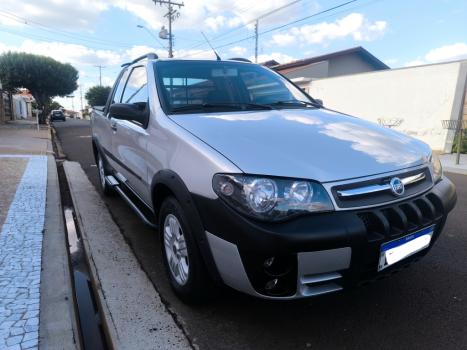 FIAT Strada 1.8 ADVENTURE CABINE ESTENDIDA, Foto 3