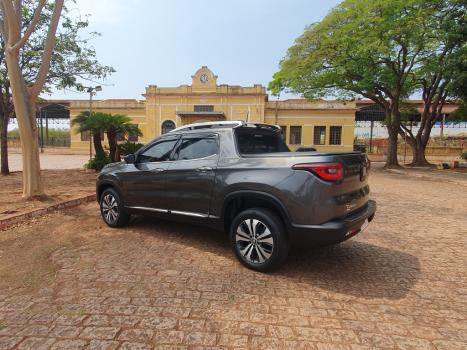 FIAT Toro 1.3 16V 4P FLEX 270 TURBO VOLCANO AUTOMTICO, Foto 3