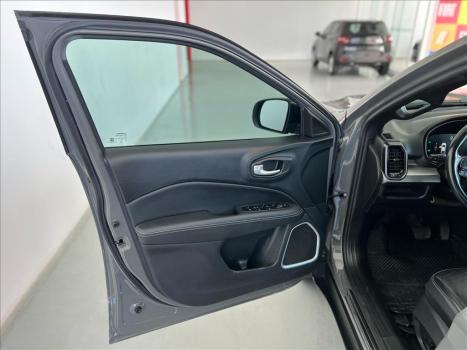 FIAT Toro 1.3 16V 4P FLEX 270 TURBO VOLCANO AUTOMTICO, Foto 10