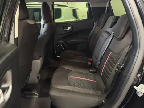 FIAT Toro 1.8 16V 4P FLEX FREEDOM ROAD AUTOMTICO, Foto 9