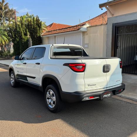 FIAT Toro 1.8 16V 4P ENDURANCE AUTOMTICO, Foto 2
